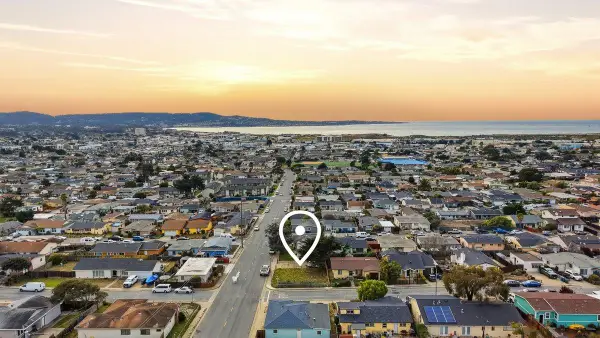 1809 Vallejo Street, SEASIDE, CA 93955