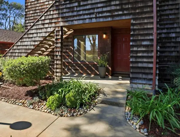 1555 Hecker Pass Road  #H102, GILROY, CA 95020