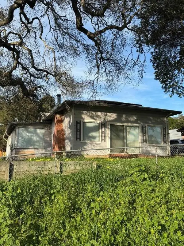 19 Overpass Road, ROYAL OAKS, CA 95076