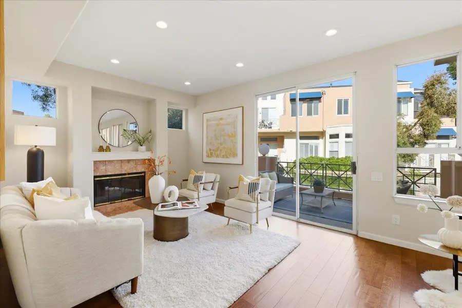 819 Lakeshore Drive, Redwood City, CA 94065 - #2