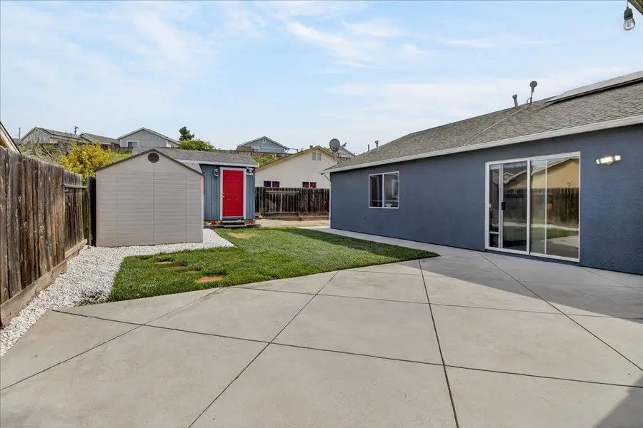 821 Feather Court, Hollister, CA 95023 - #2