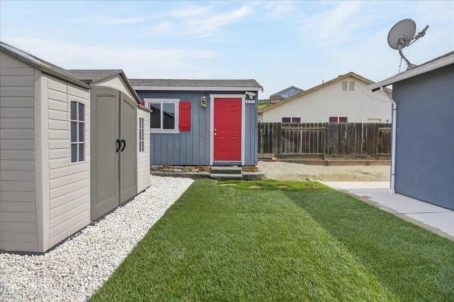 821 Feather Court, Hollister, CA 95023 - #3