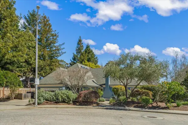 206 Ravenswood Court, SANTA CRUZ, CA 95060