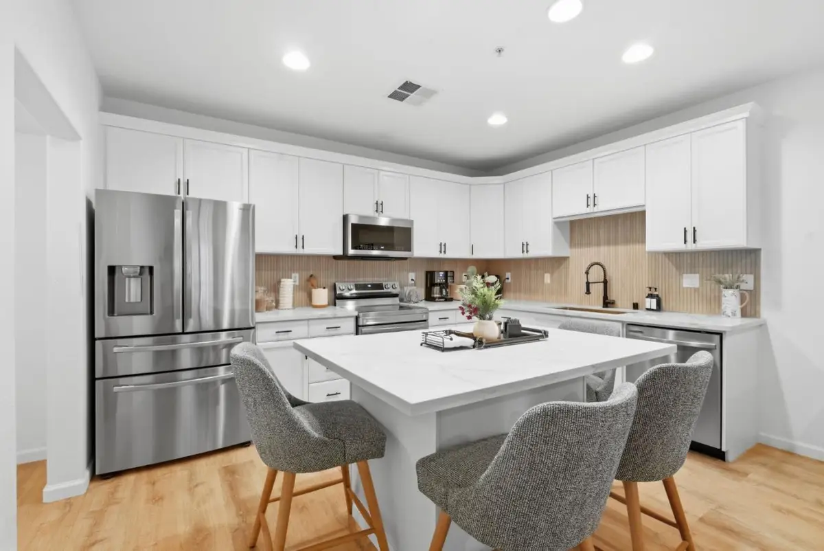 88 Jackson Avenue  #211, San Jose, CA 95116 - #1