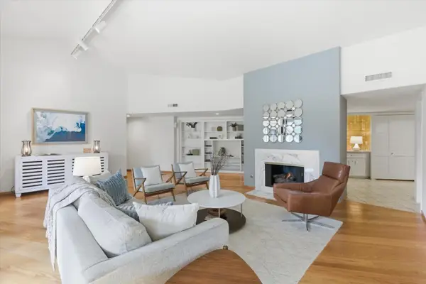 300 Sand Hill Circle  #301, MENLO PARK, CA 94025