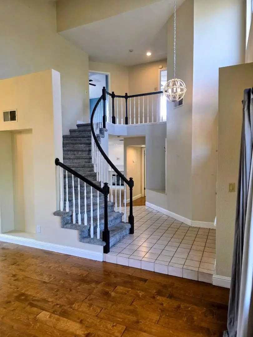 2212 Thurton Drive, Roseville, CA 95747 - #2