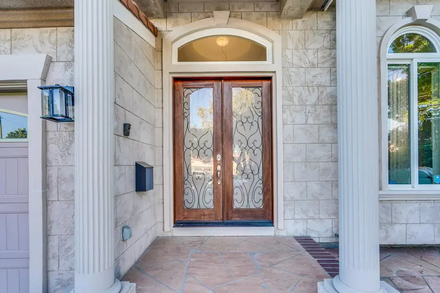 1067 Avondale Street, San Jose, CA 95129 - #2