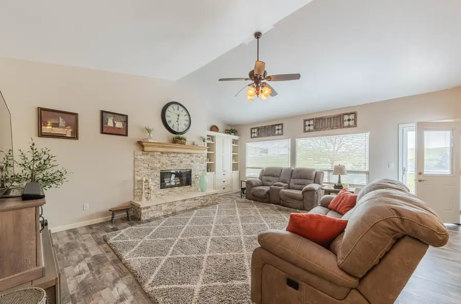 115 Emerald Way, San Juan Bautista, CA 95045 - #2