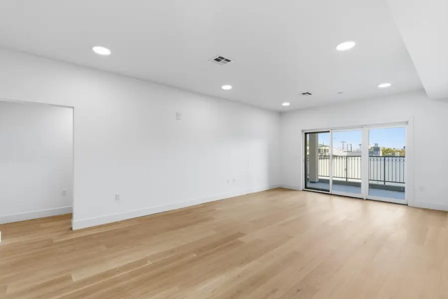560 El Camino Real  #207, San Carlos, CA 94070 - #3