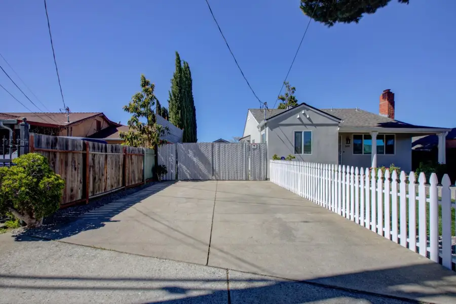 209 Mccreery Avenue, San Jose, CA 95116 - #3