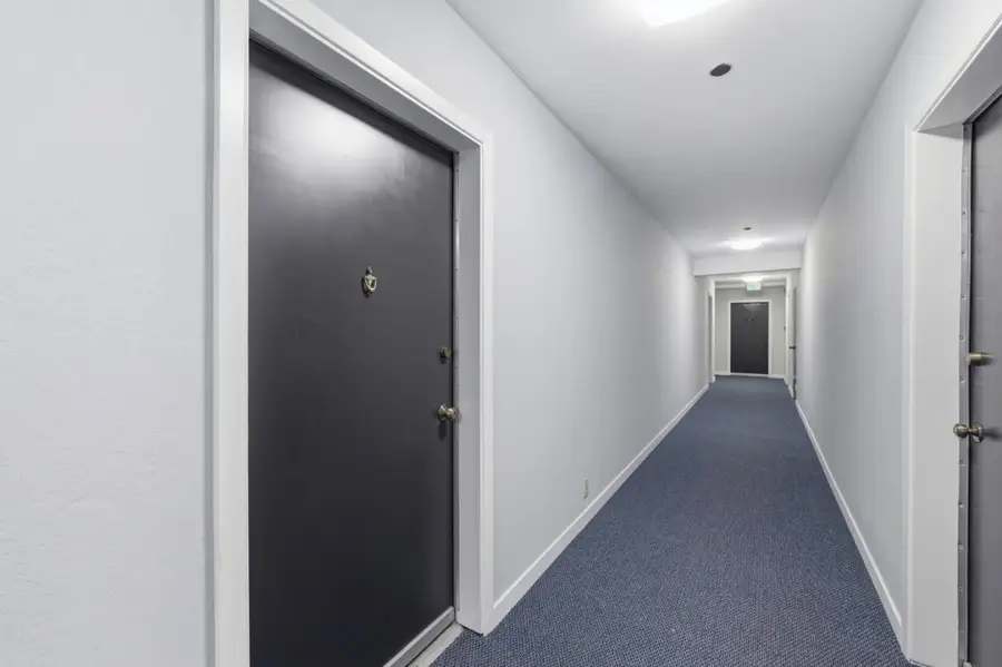 1090 Main Street  #201, Redwood City, CA 94063 - #3