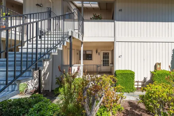 250 Forest Ridge Road  #67, MONTEREY, CA 93940