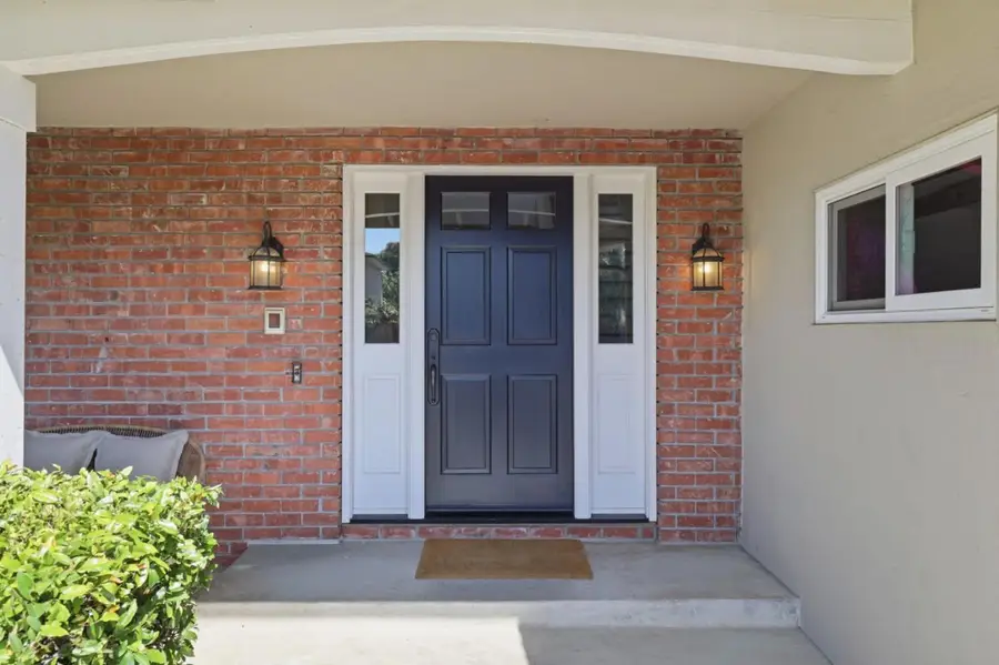 2725 Fairbrook Drive, Mountain View, CA 94040 - #3