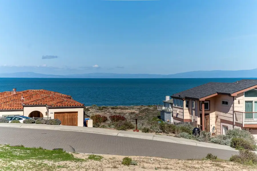 20 Spray Avenue, Monterey, CA 93940 - #2