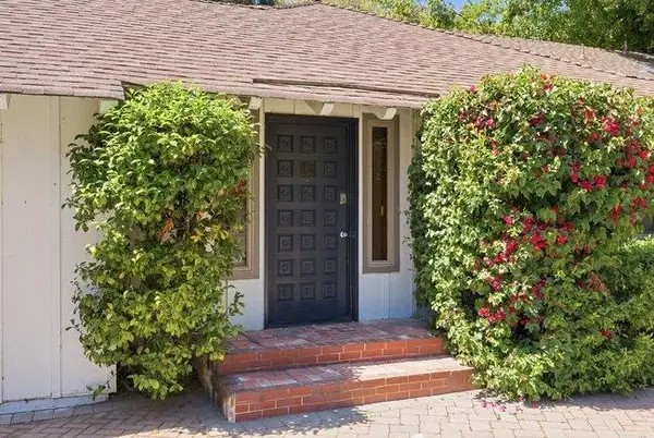 1875 University Avenue, PALO ALTO, CA 94301