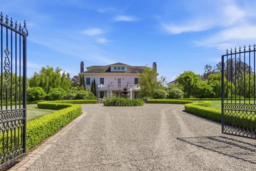155 Scarlet Court, Watsonville, CA 95076 - #2