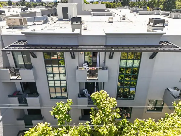 222 8th Avenue  #304, SAN MATEO, CA 94401