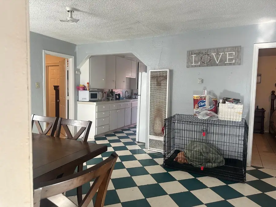 1900 Kenneth Street, Modesto, CA 95351 - #3
