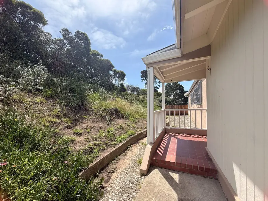1 Parkside Avenue, Daly City, CA 94015 - #2