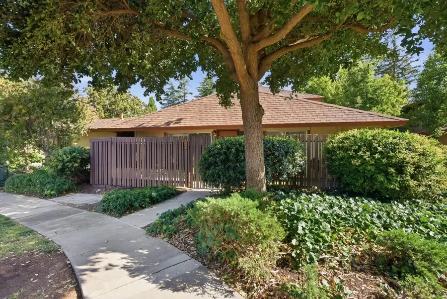 209 Red Oak Drive  #A, Sunnyvale, CA 94086 - #2