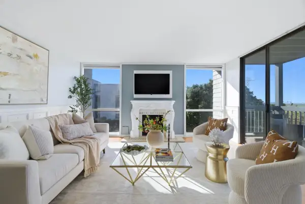 651 Port Drive  #208, SAN MATEO, CA 94404