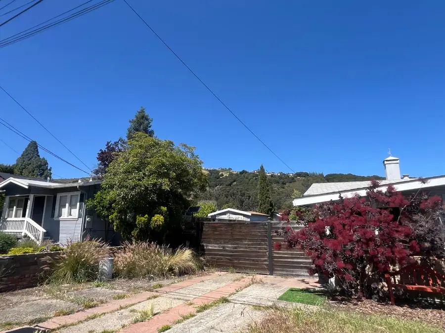 7932 Earl Street, Oakland, CA 94605 - #2
