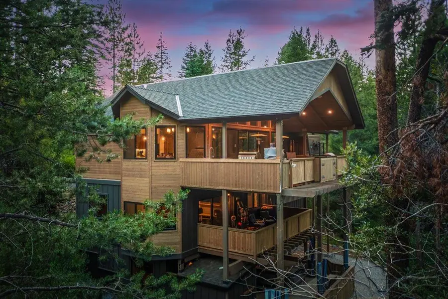 2366 Highlands Drive, South Lake Tahoe, CA 96150 - #2