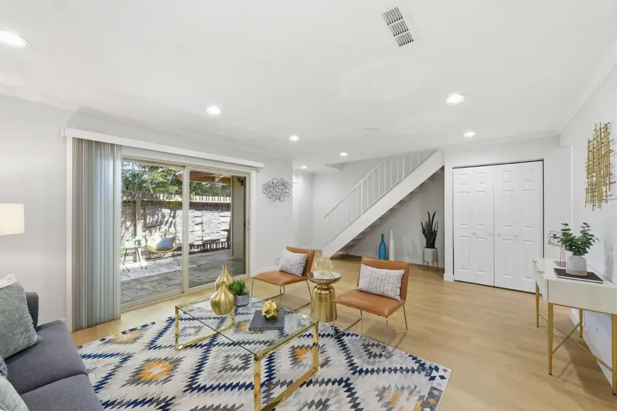 209 Red Oak Drive  #F, Sunnyvale, CA 94086 - #3