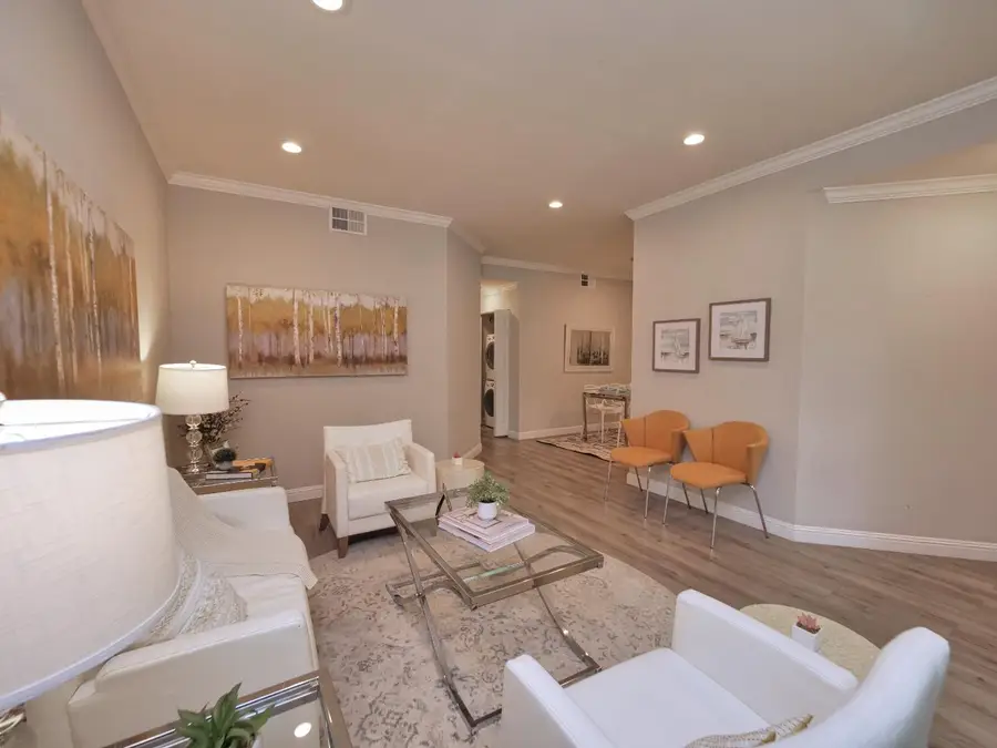 306 Shadow Run Drive, San Jose, CA 95110 - #2