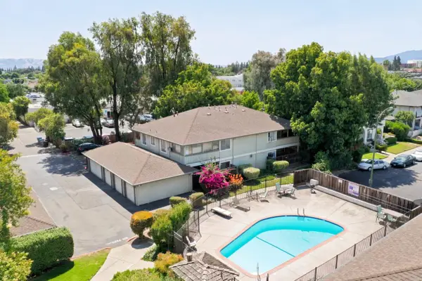 1052 Delna Manor Lane  #1052, San Jose, CA 95128