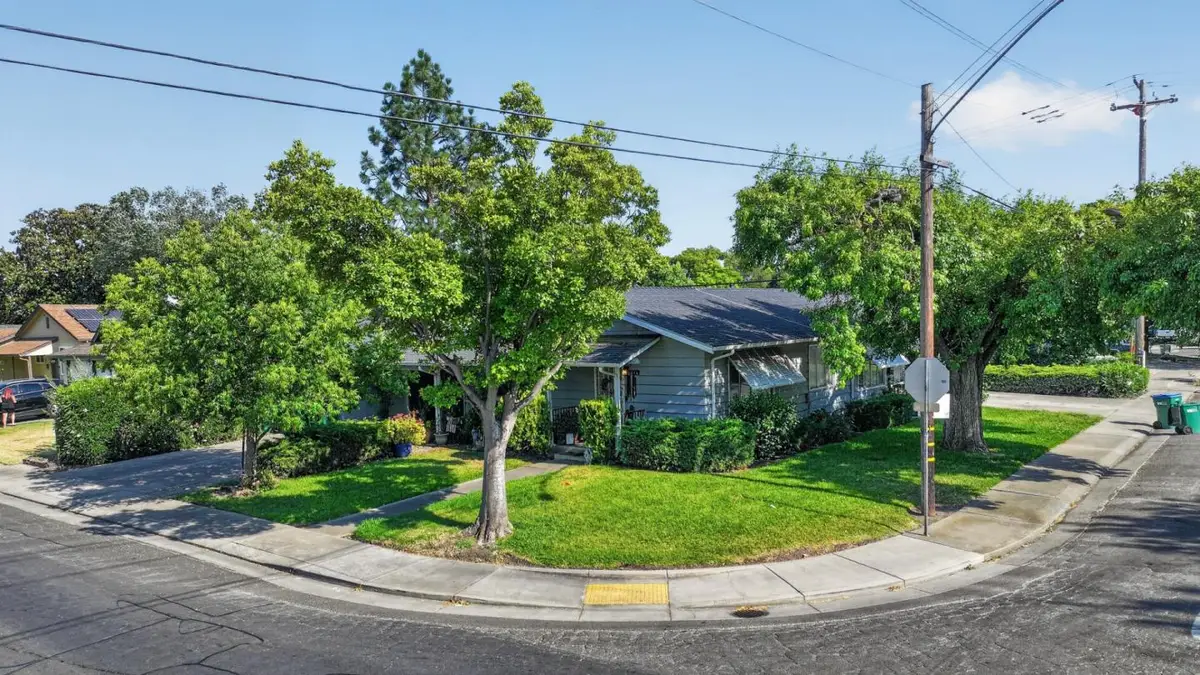 442 Lincoln Road, Stockton, CA 95207 - #1