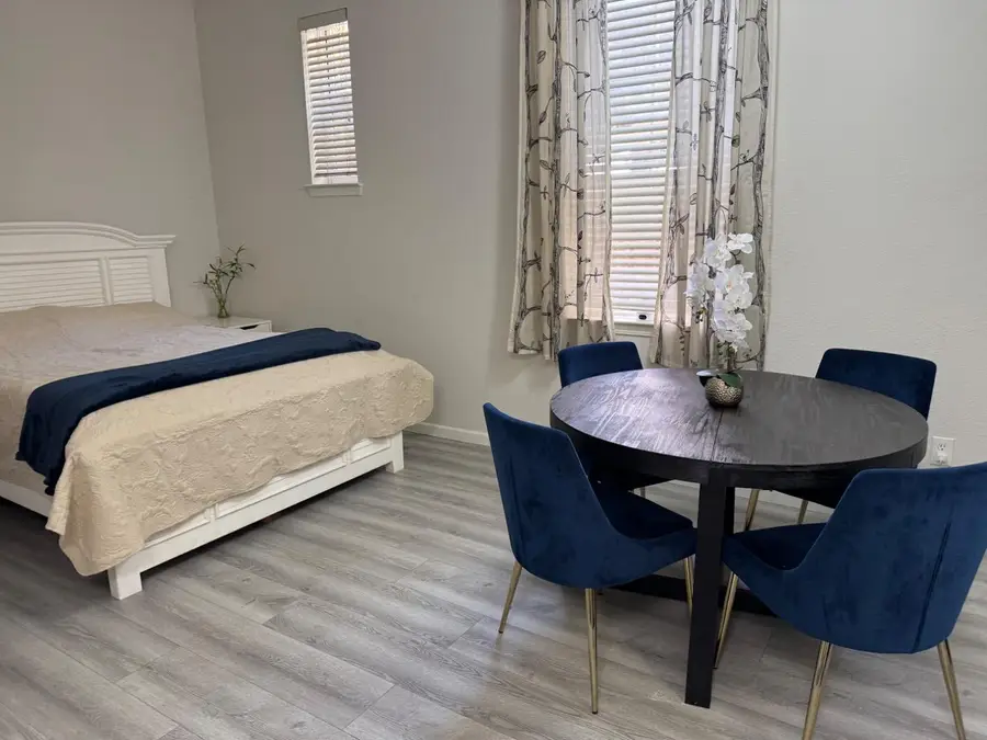 516 Martha Street  #101, San Jose, CA 95112 - #3