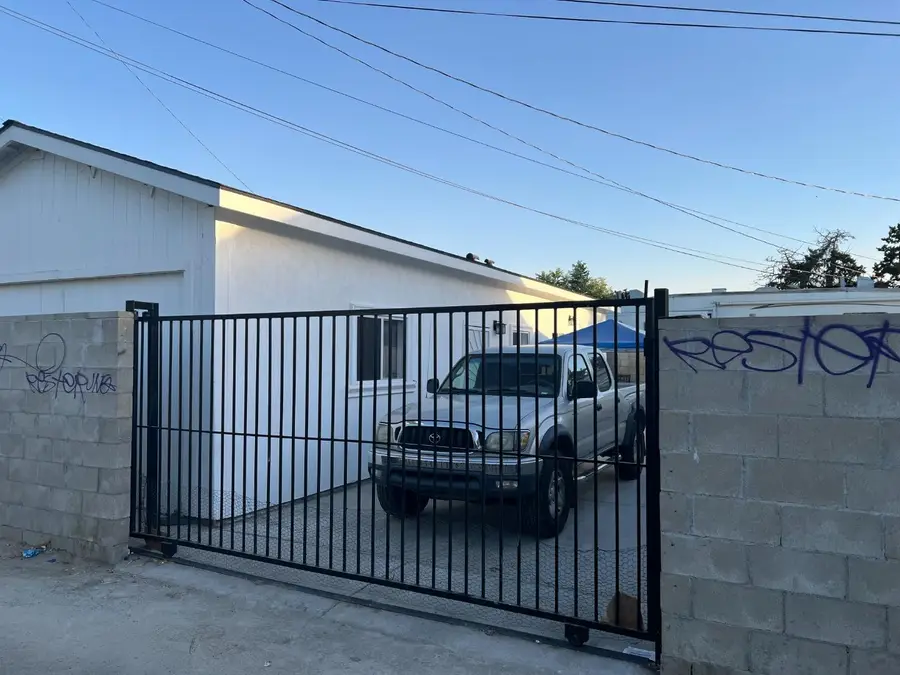 509 King Street, Bakersfield, CA 93305 - #2