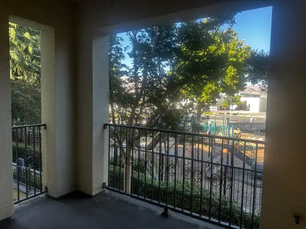 760 Mente Linda Loop, Milpitas, CA 95035