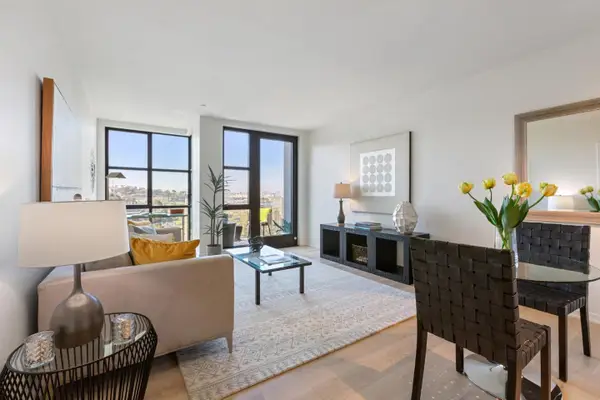 451 Donahue Street  #407, SAN FRANCISCO, CA 94124