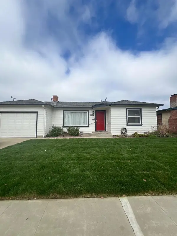 1242 Adams Street, SALINAS, CA 93906