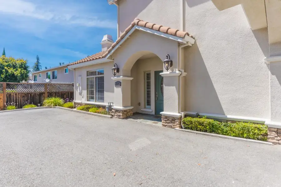 221 Rincon Avenue, Campbell, CA 95008 - #3