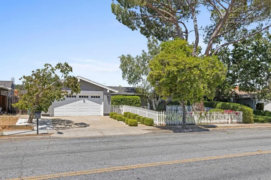 8395 Westwood Drive, Gilroy, CA 95020 - #2
