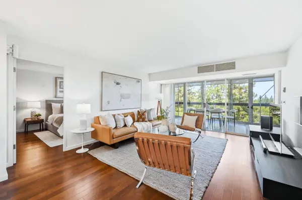 101 Alma Street  #806, PALO ALTO, CA 94301
