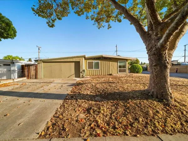 989 Cherry Lane, SANTA CLARA, CA 95051