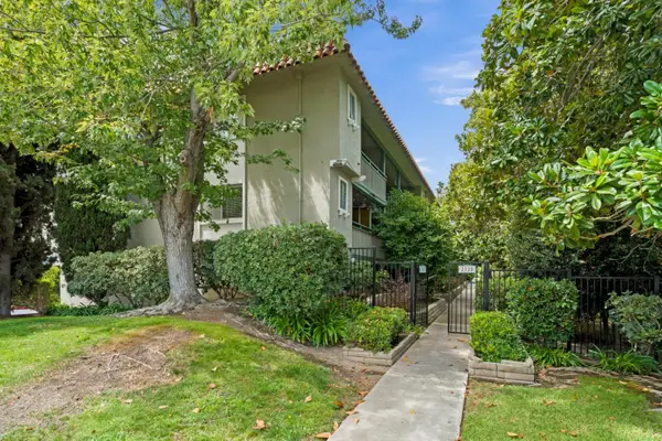 2735 Mauricia Avenue  #B, SANTA CLARA, CA 95051