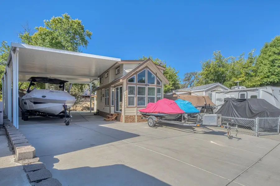 2166 Yellow Feather Circle, Paso Robles, CA 93446 - #2