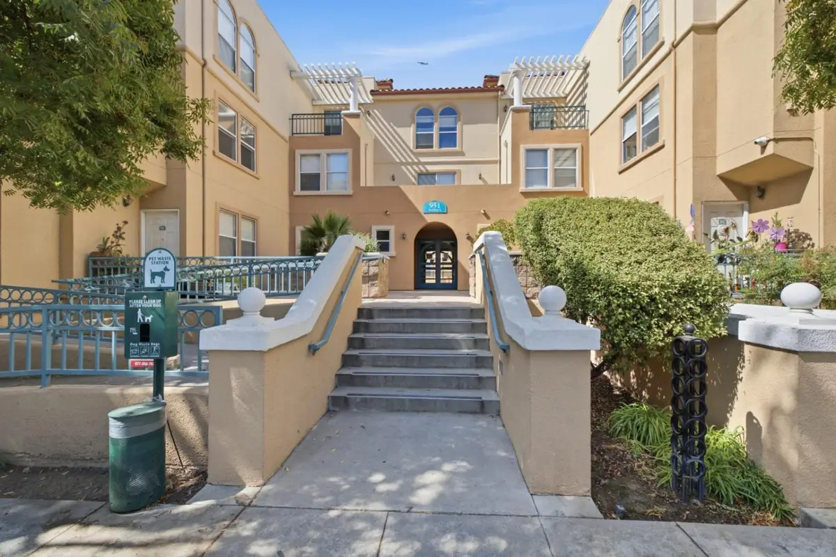 951 12th Street  #302, San Jose, CA 95112 - #1