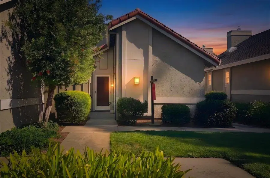 5643 Strawflower, San Jose, CA 95118 - #2