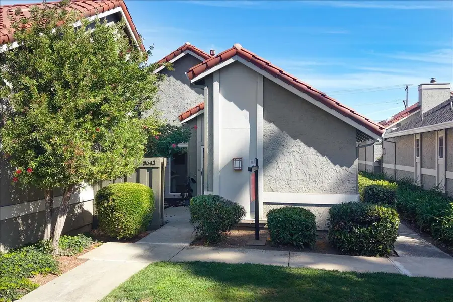 5643 Strawflower, San Jose, CA 95118 - #3