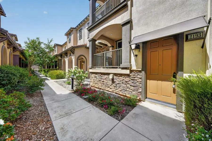 2193 Santoro Lane, San Jose, CA 95124 - #3