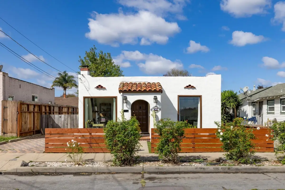 62 Buena Vista Street, Salinas, CA 93901 - #1