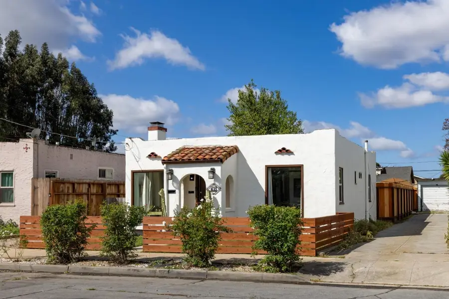 62 Buena Vista Street, Salinas, CA 93901 - #2