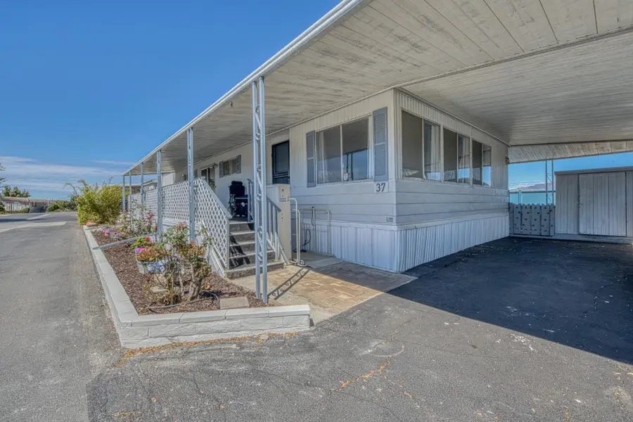 150 Kern Street, Salinas, CA 93905 - #3