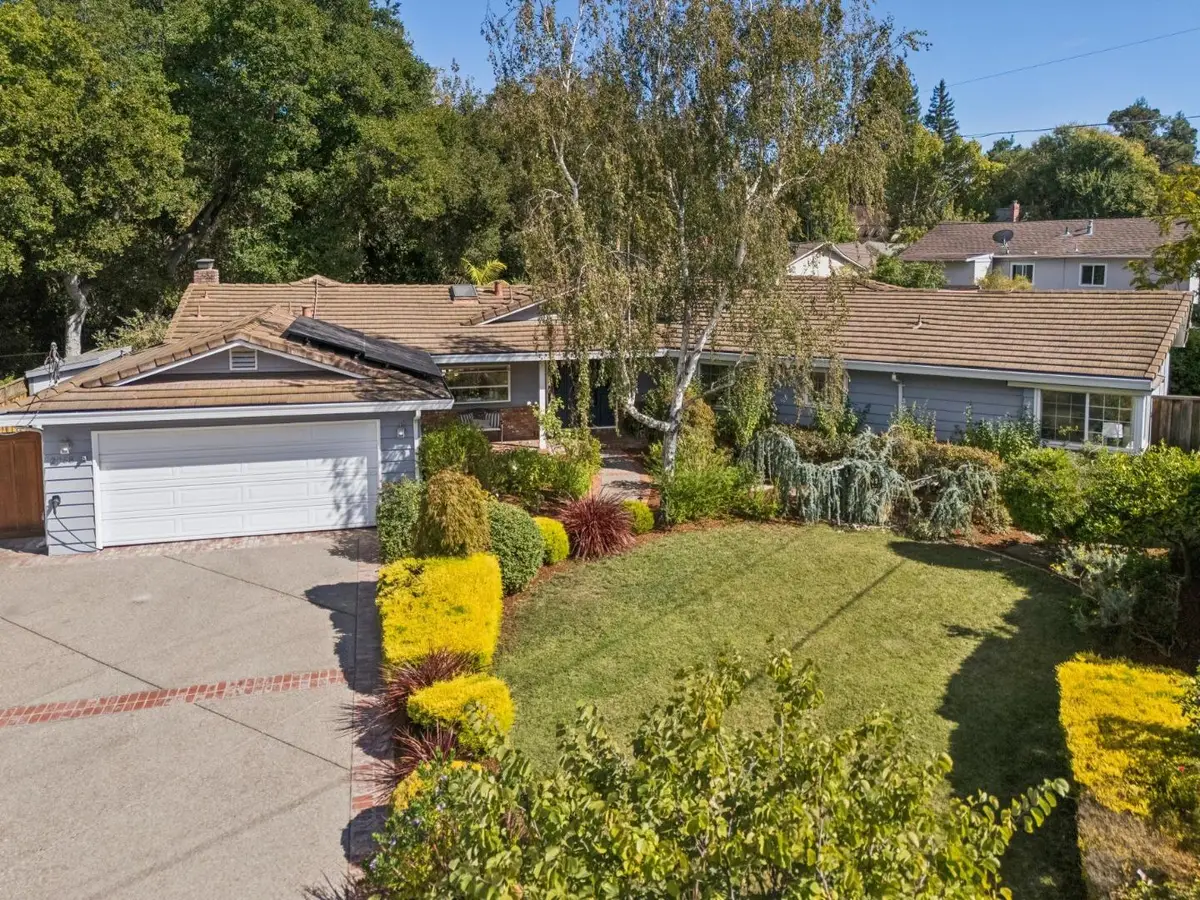 2068 Cynthia Way, Los Altos, CA 94024 - #1